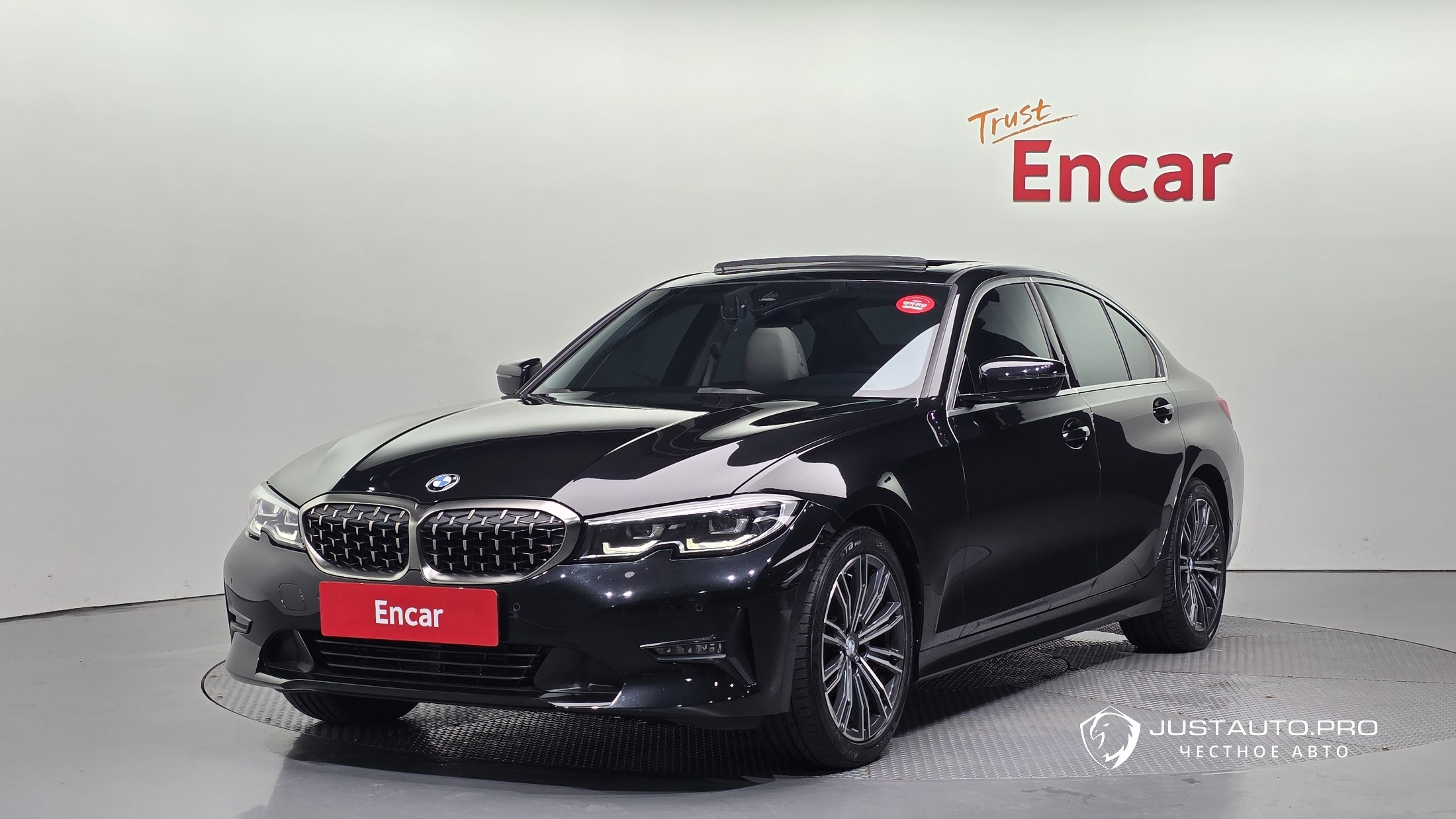 Автомобиль BMW 3-Series