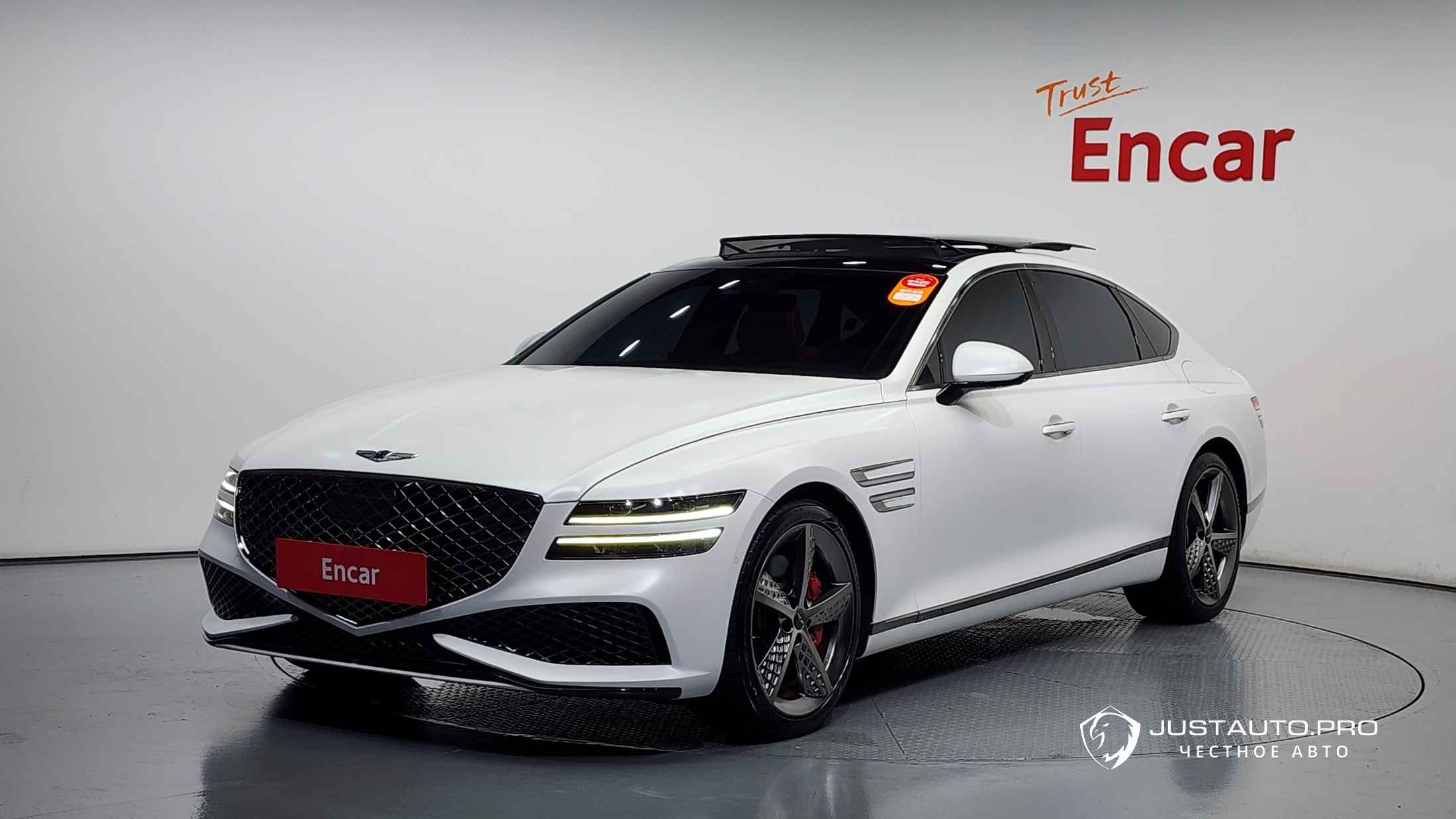 Автомобиль Genesis G80