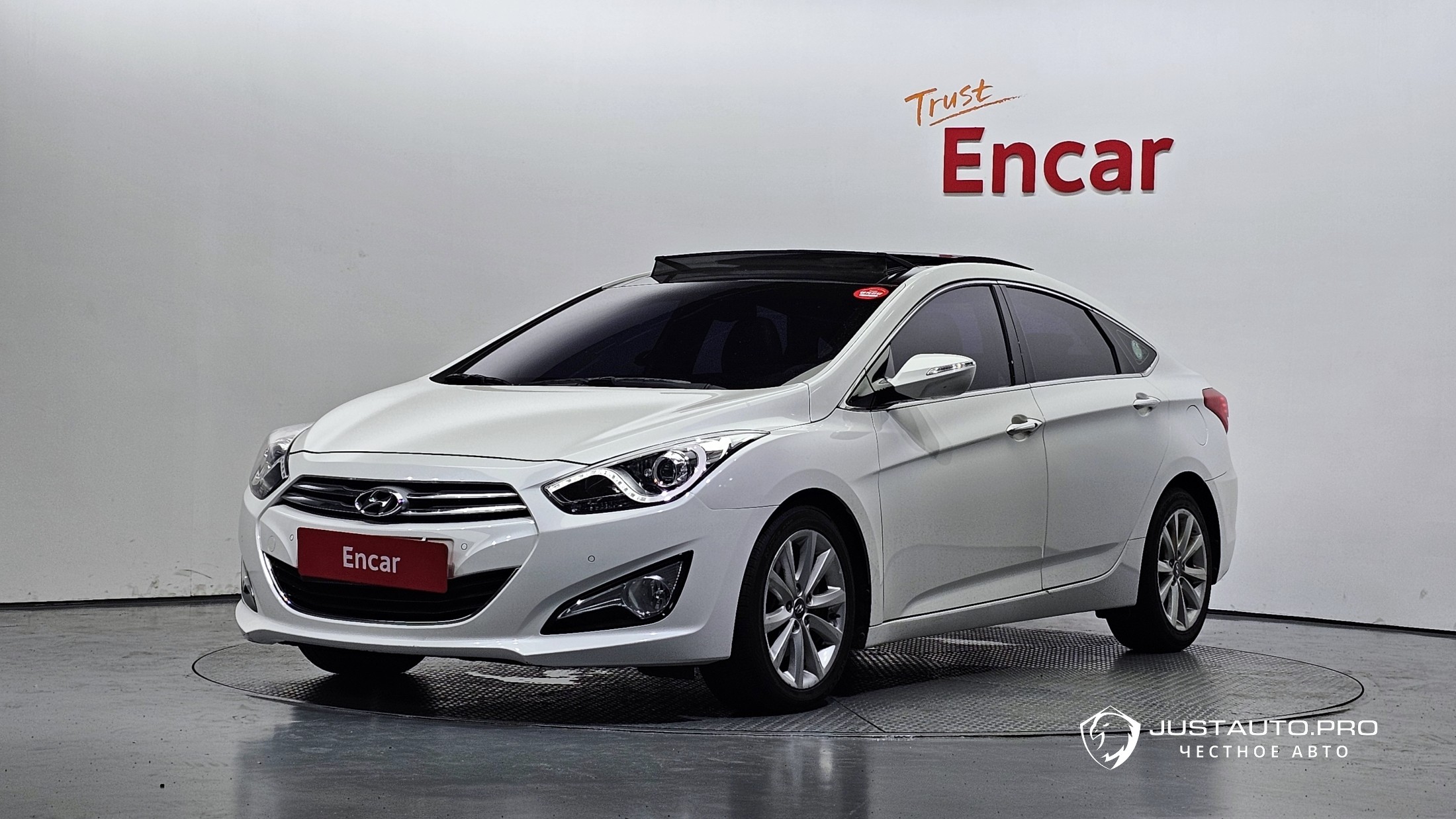 Автомобиль Hyundai i40