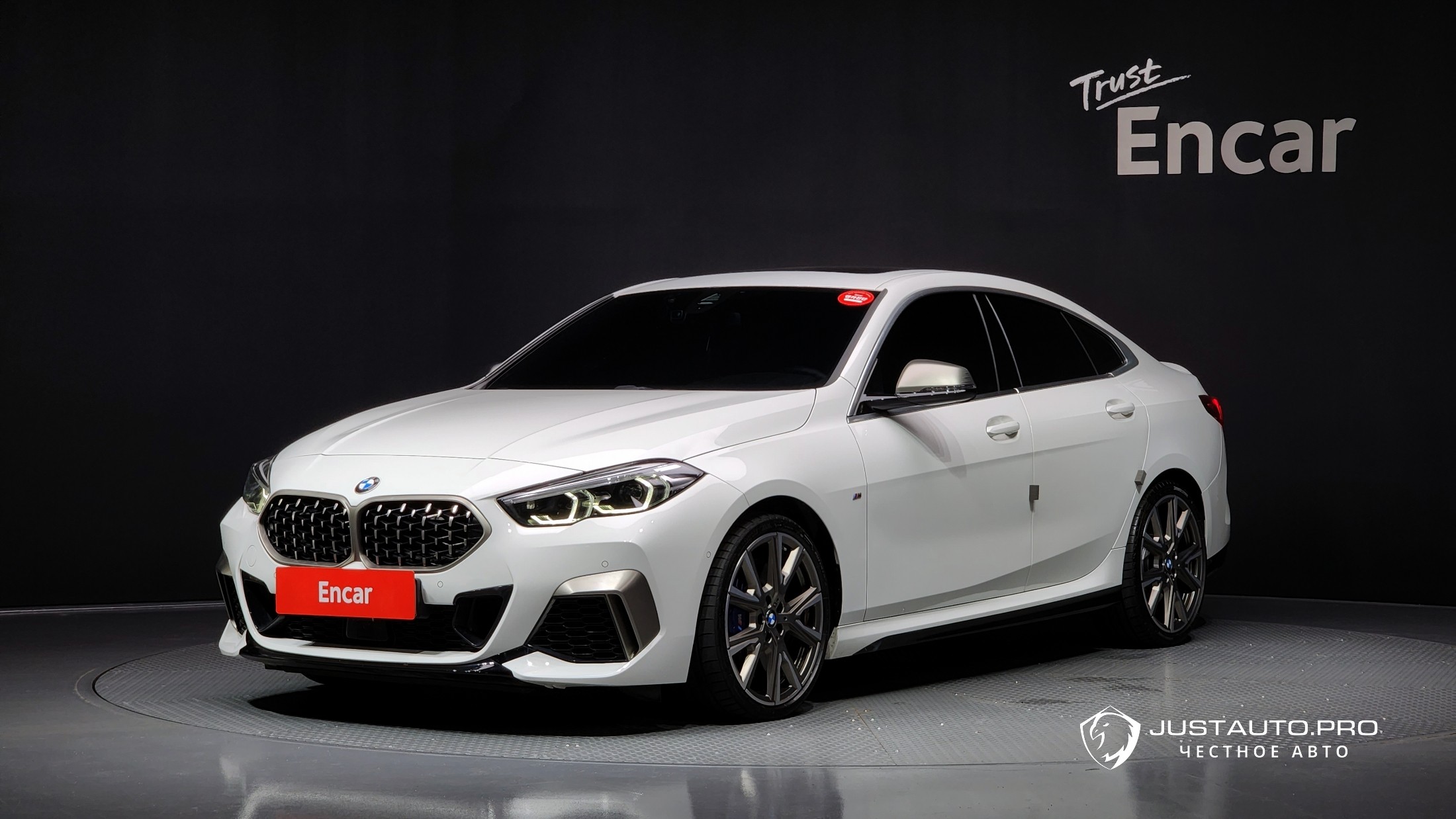Автомобиль BMW 2-Series
