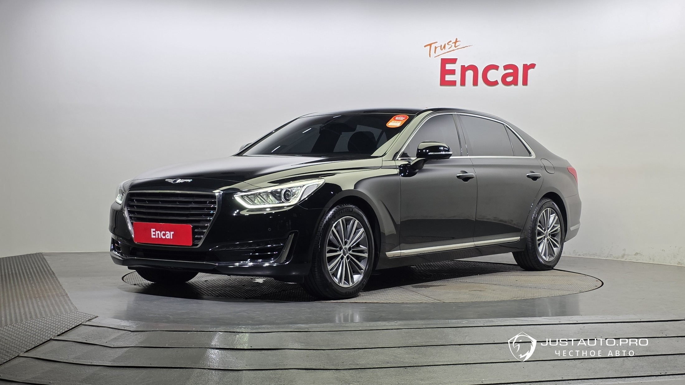 Автомобиль Genesis EQ900