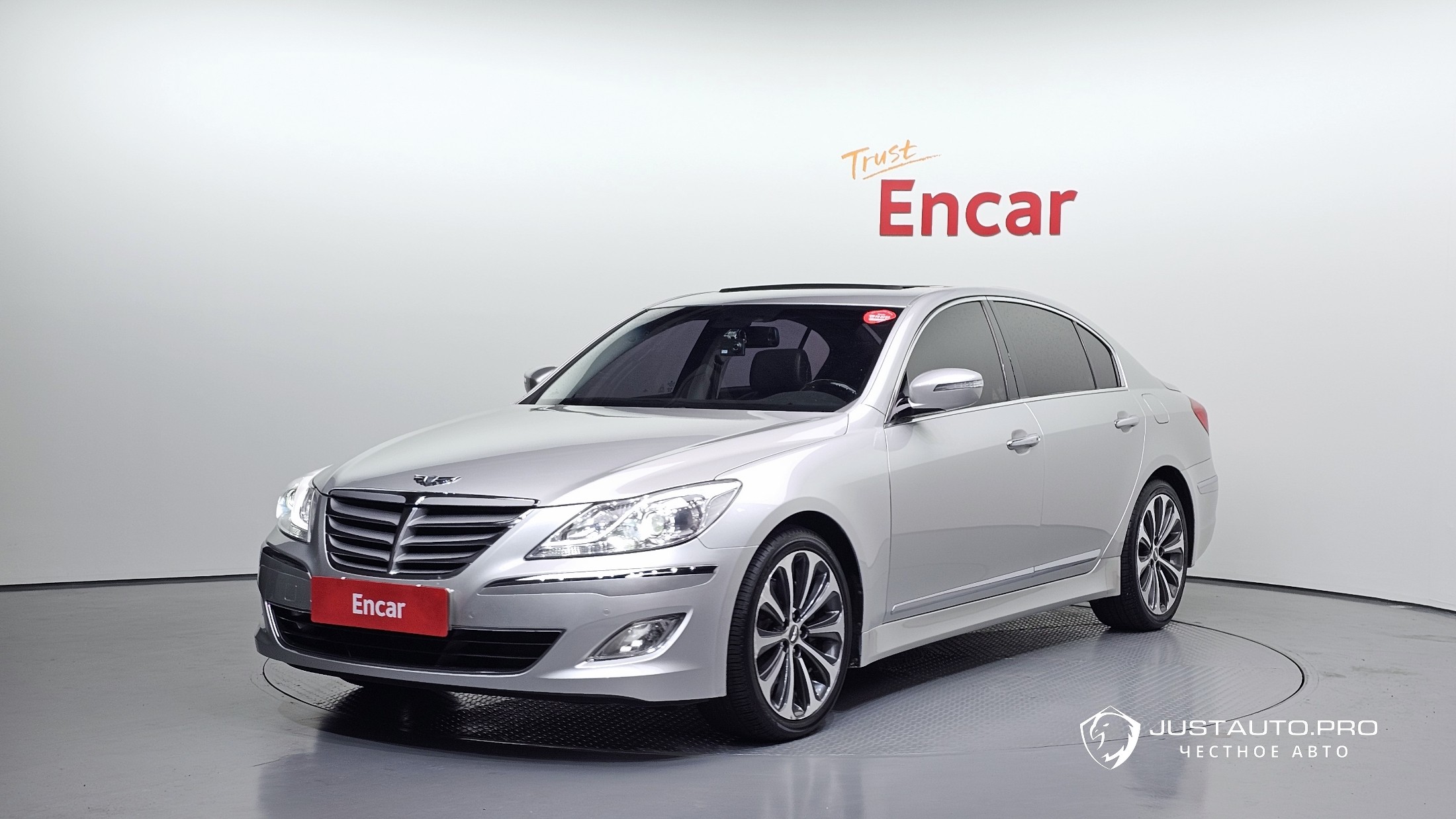 Автомобиль Hyundai Genesis