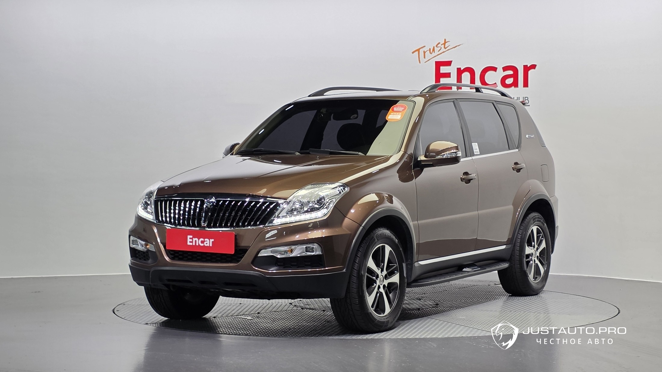 Автомобиль KG_Mobility_Ssangyong Rexton