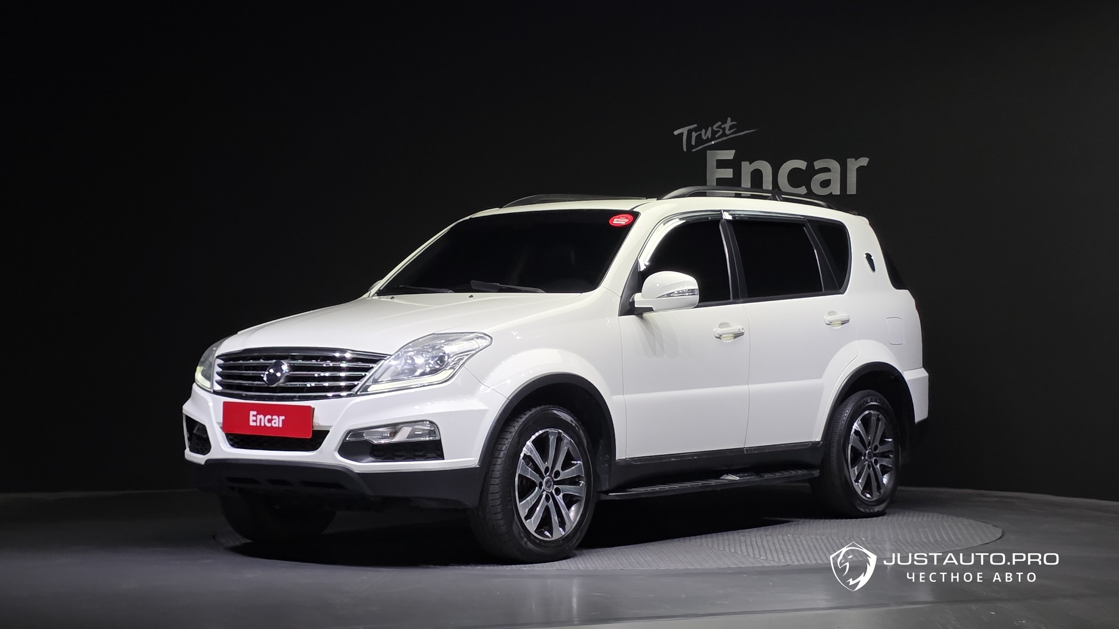 Автомобиль KG_Mobility_Ssangyong Rexton