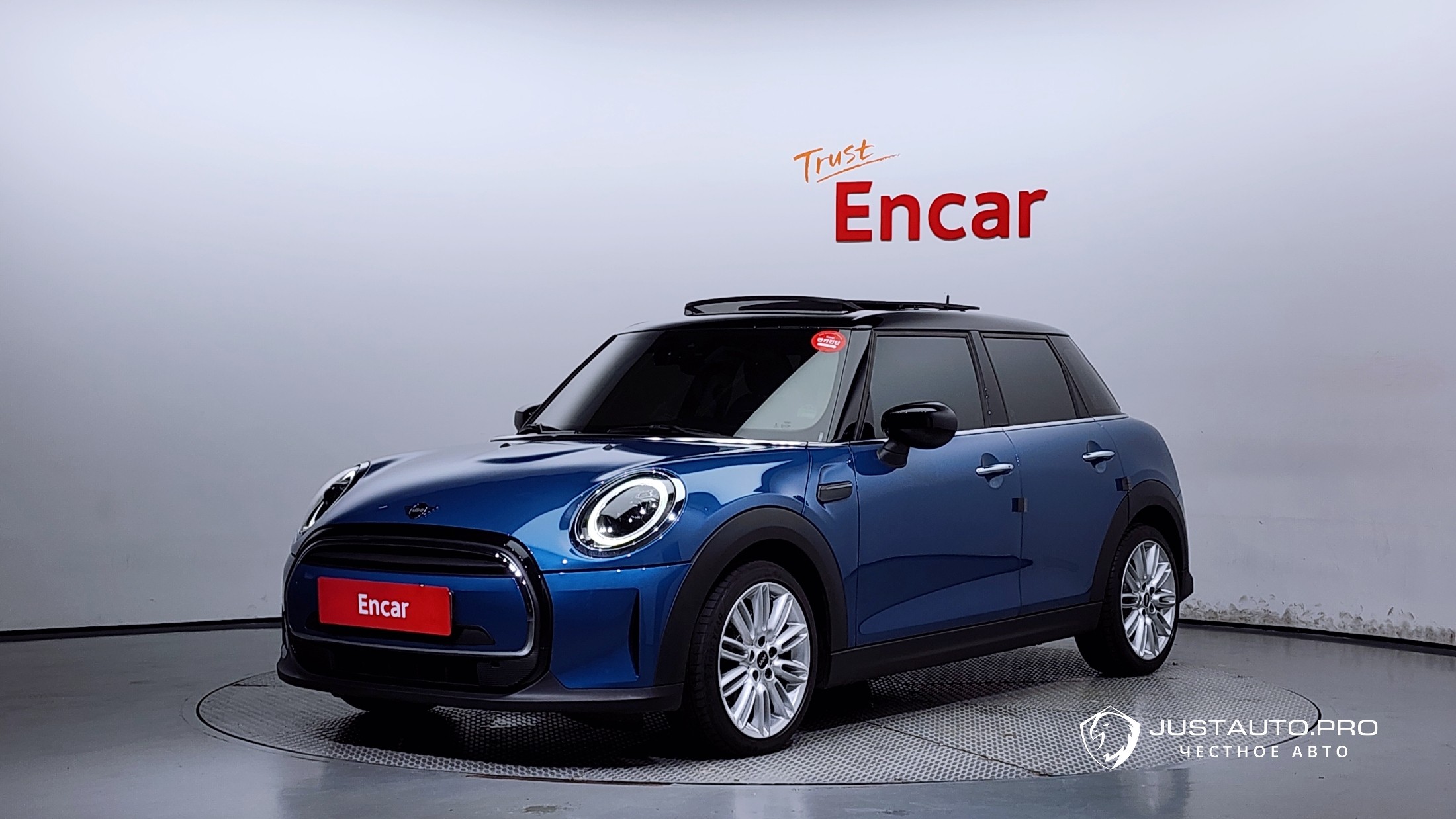 Автомобиль Mini Cooper