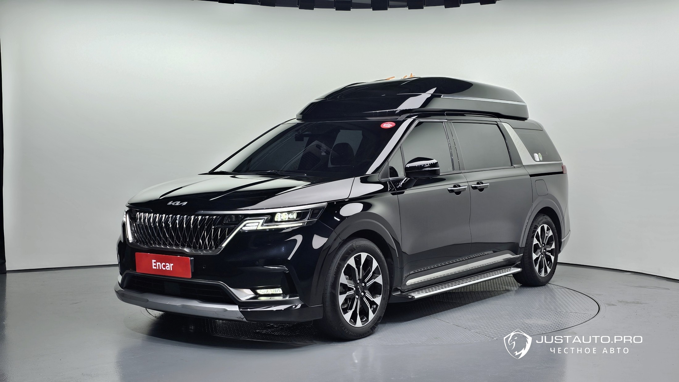 Автомобиль Kia Canival