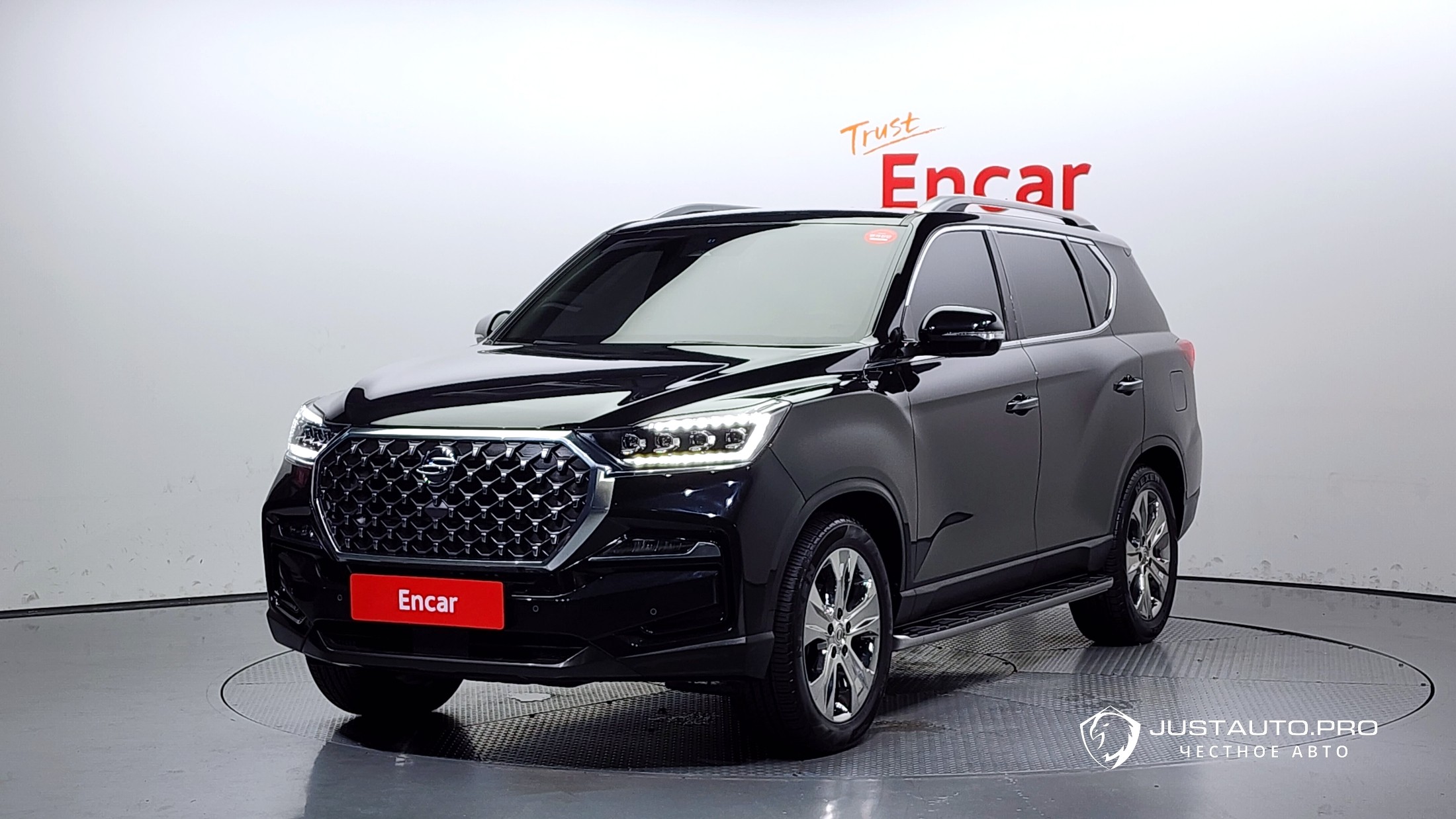 Автомобиль KG_Mobility_Ssangyong Rexton