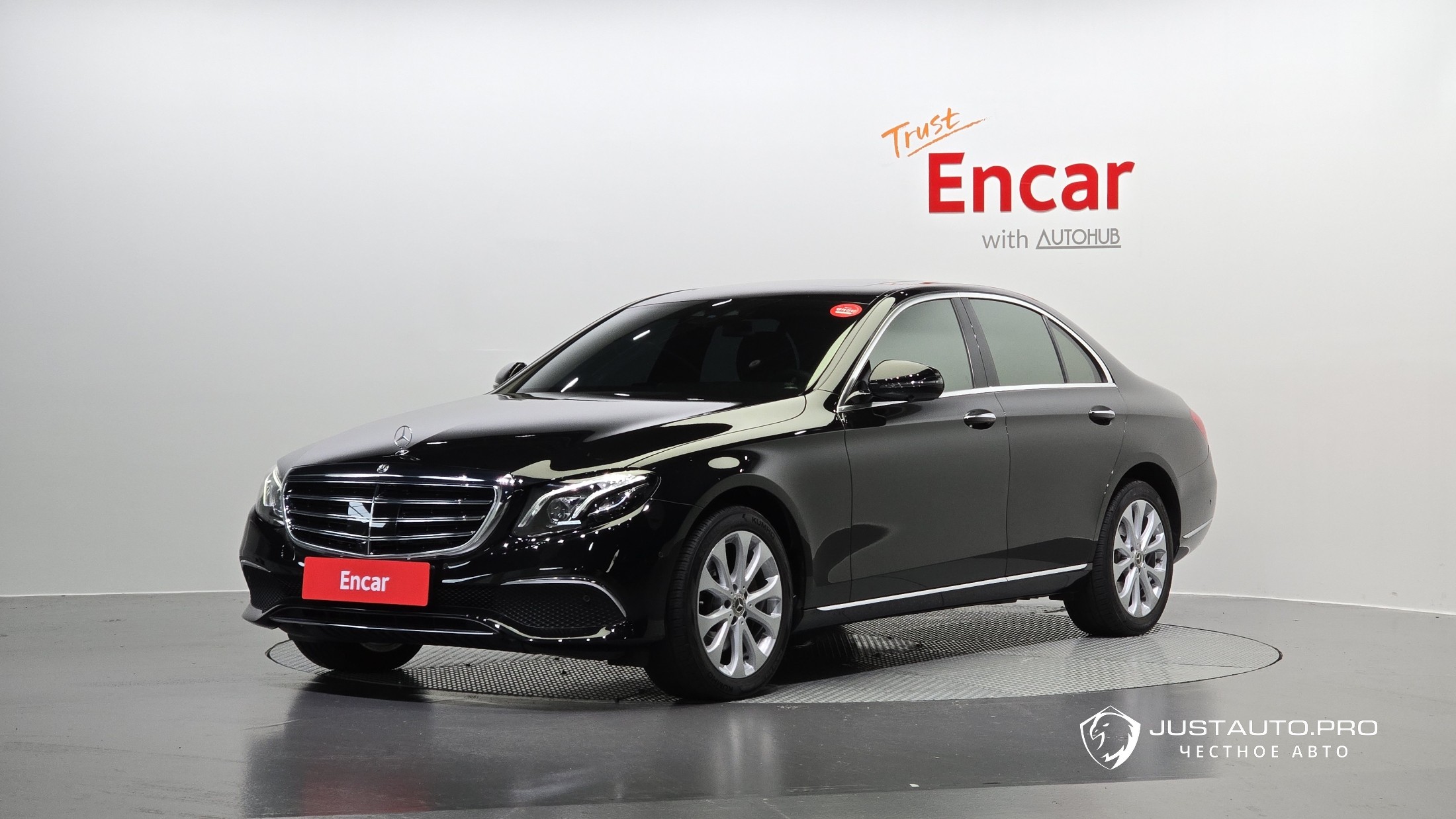 Автомобиль Mercedes-Benz E-Class