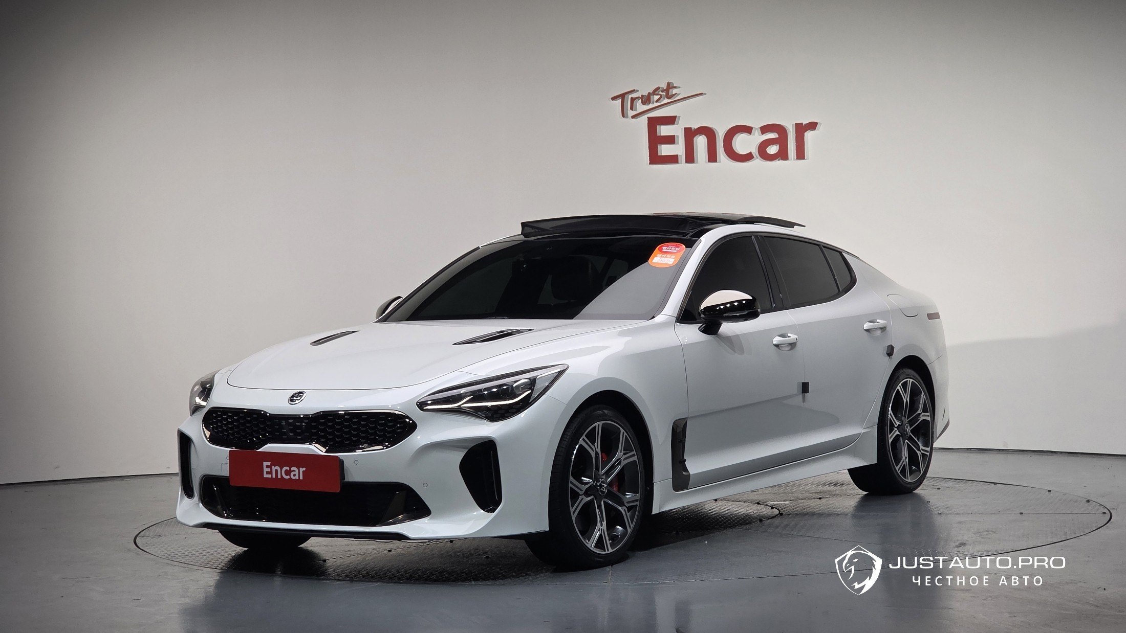 Автомобиль Kia Stinger