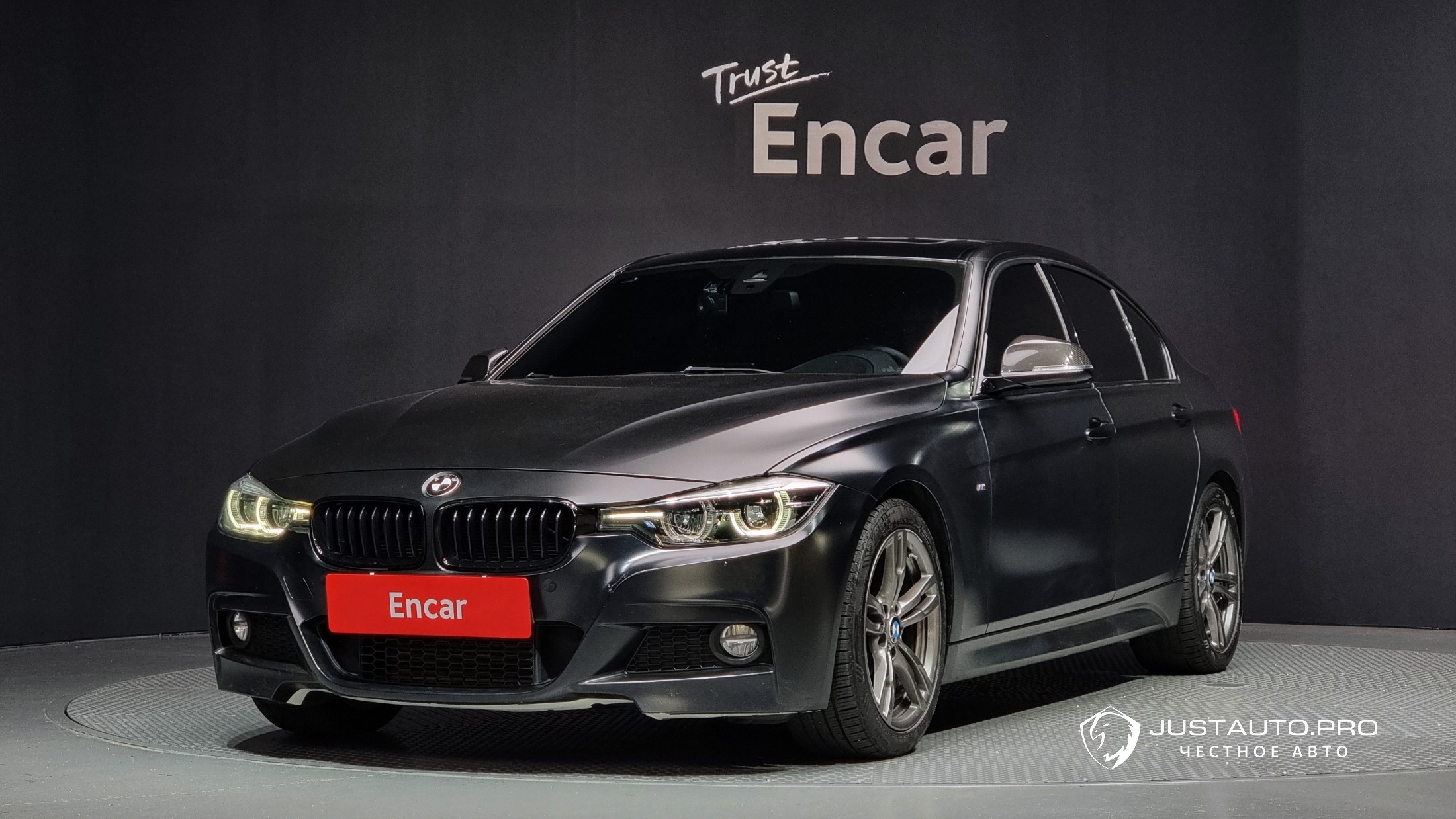 Автомобиль BMW 3-Series