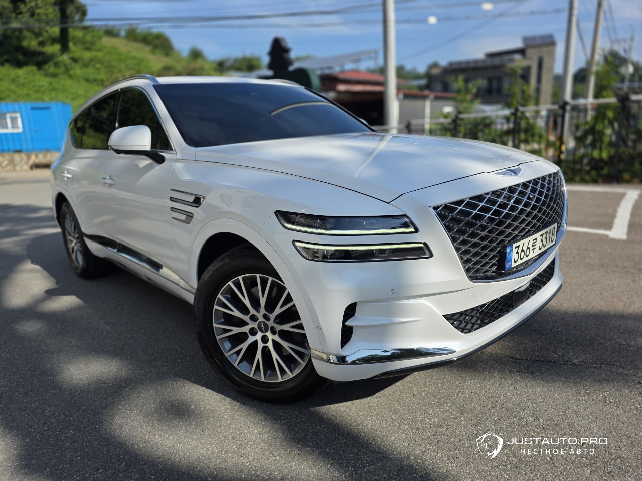 Автомобиль Genesis GV80