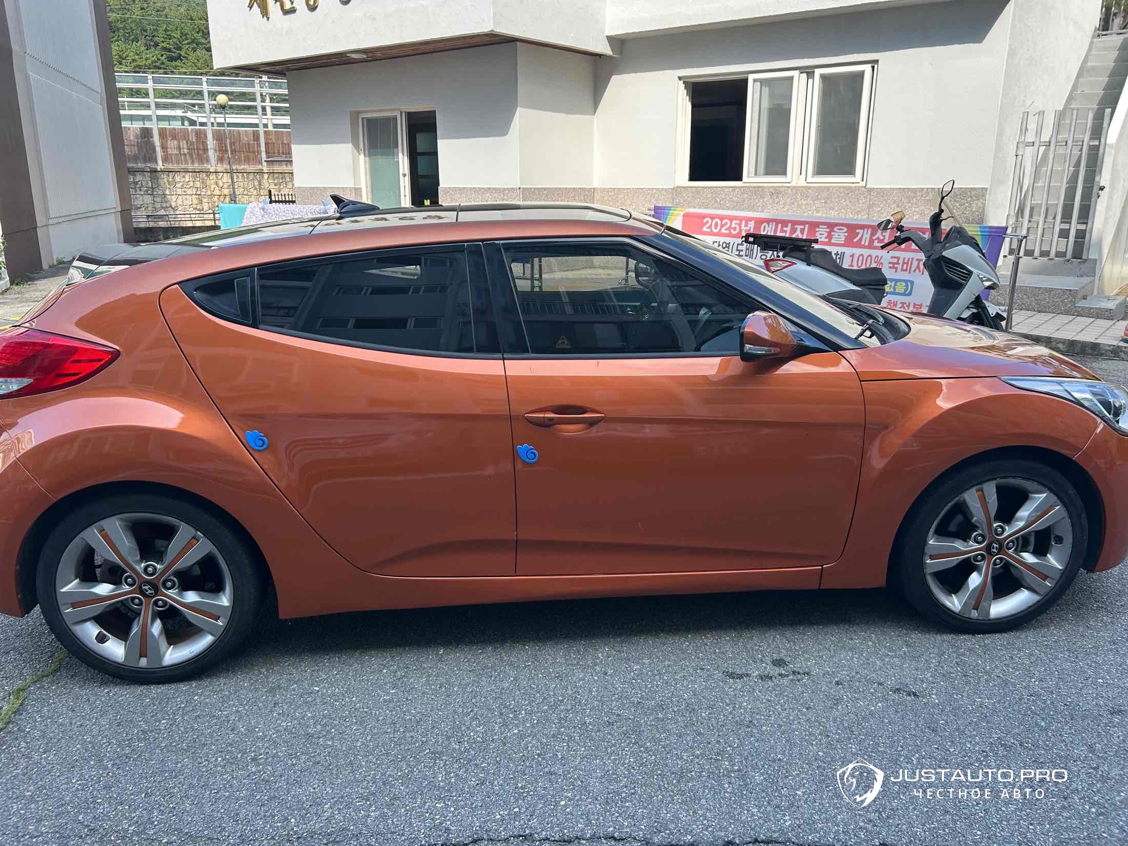Автомобиль Hyundai Veloster