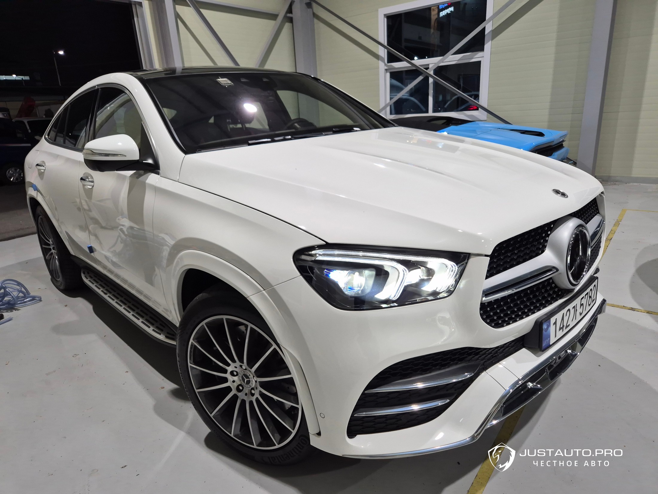 Автомобиль Mercedes-Benz GLE-Class