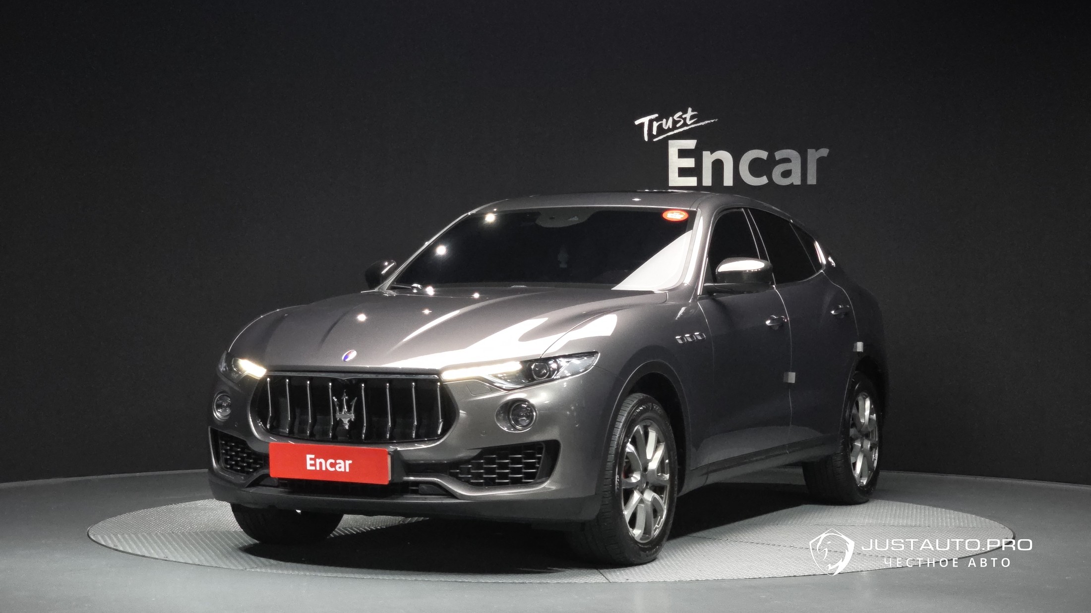 Автомобиль Maserati Levante