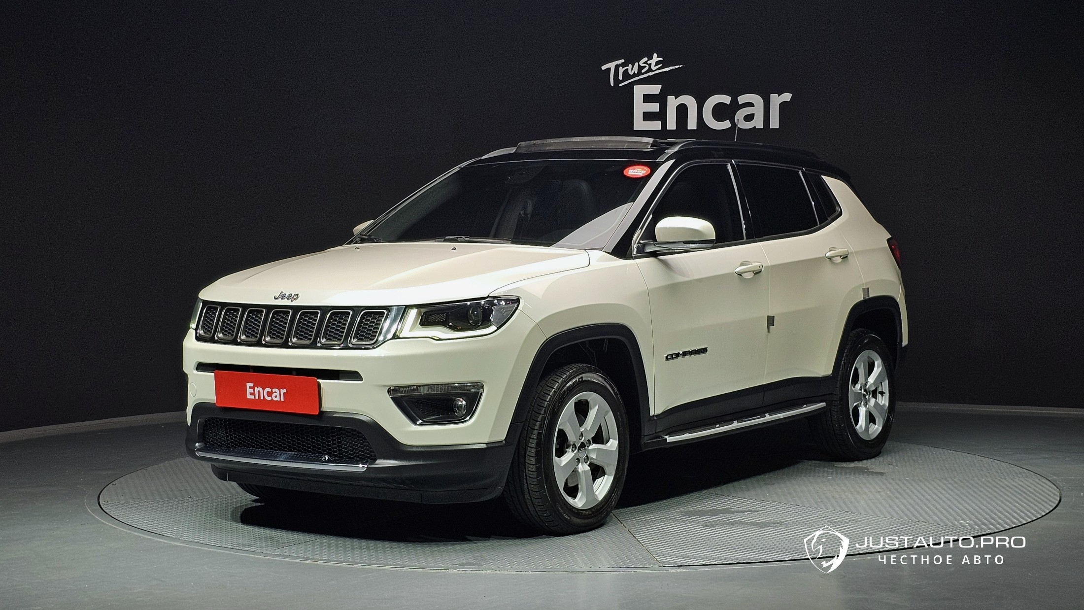 Автомобиль Jeep Compass