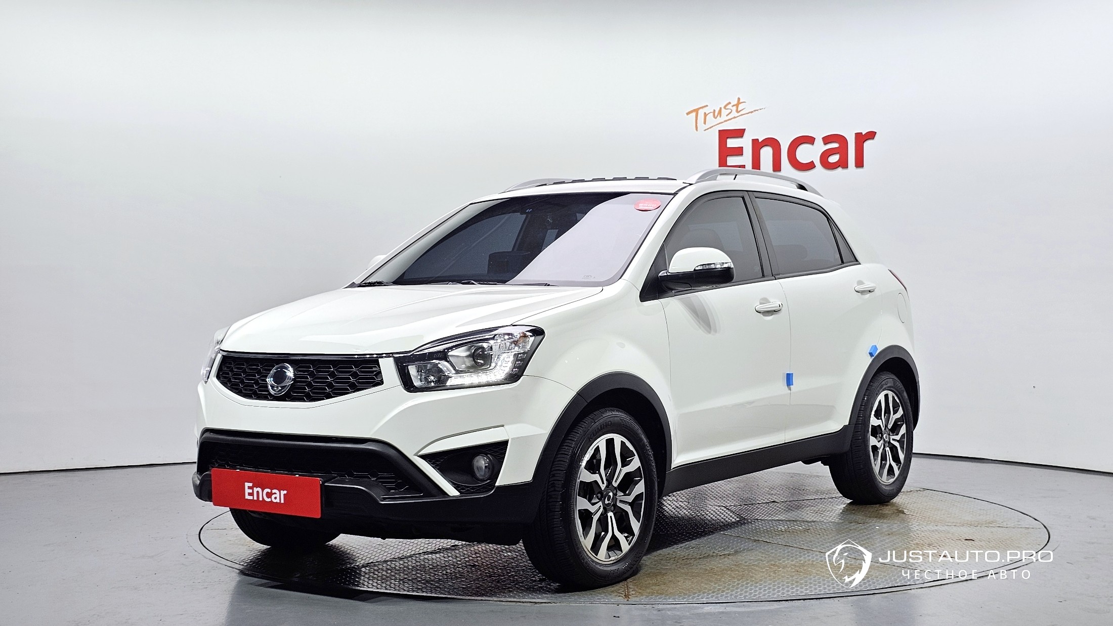 Автомобиль KG_Mobility_Ssangyong KORANDO