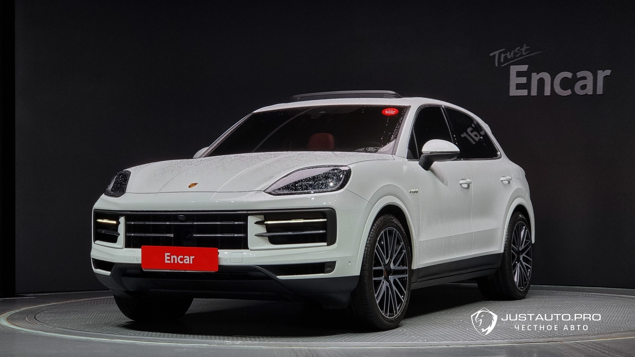 Автомобиль Porsche Cayenne