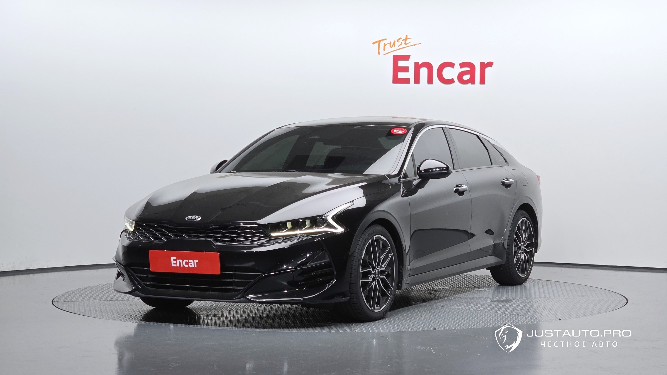 Автомобиль Kia K5