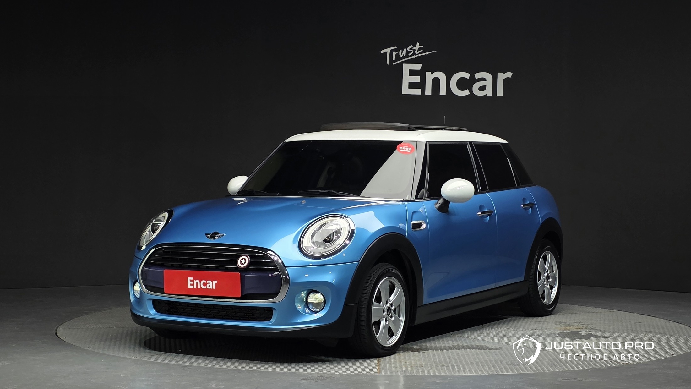 Автомобиль Mini Cooper