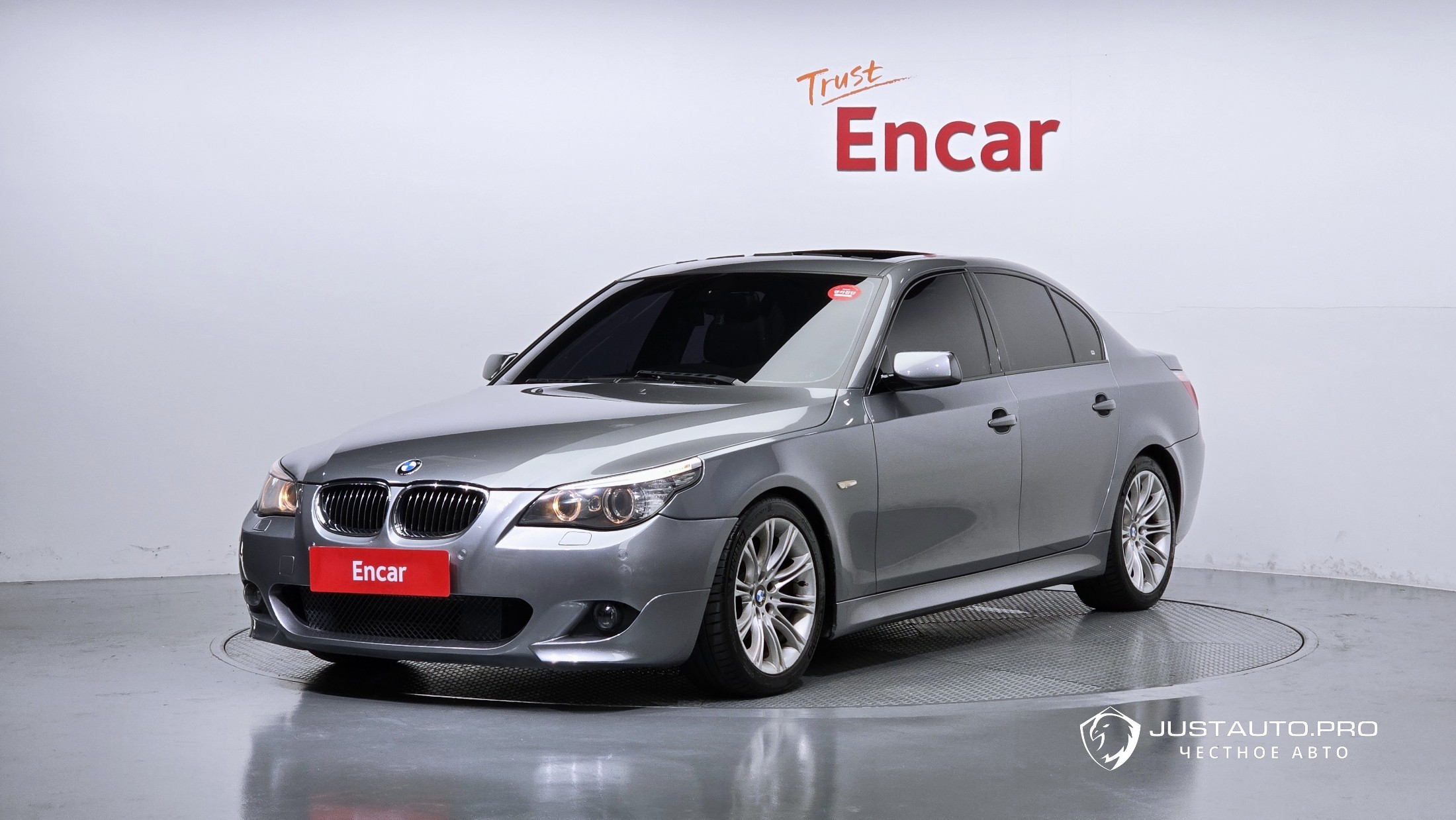 Автомобиль BMW 5-Series