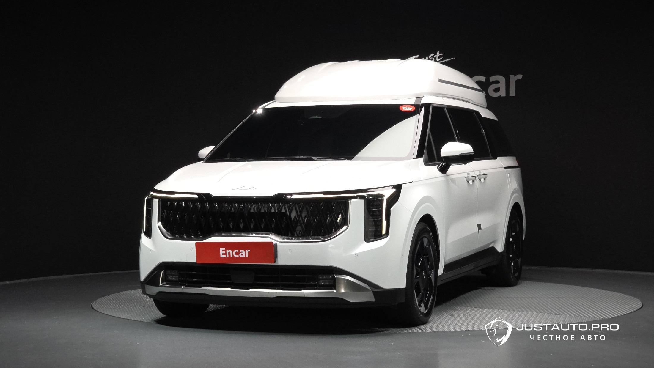 Автомобиль Kia Canival