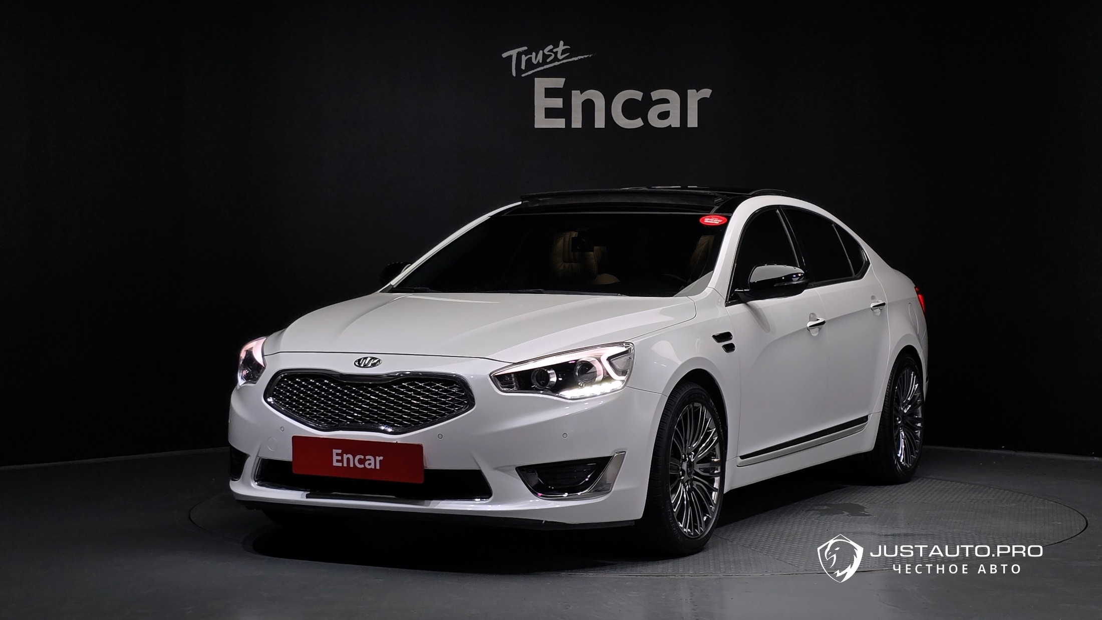 Автомобиль Kia K7