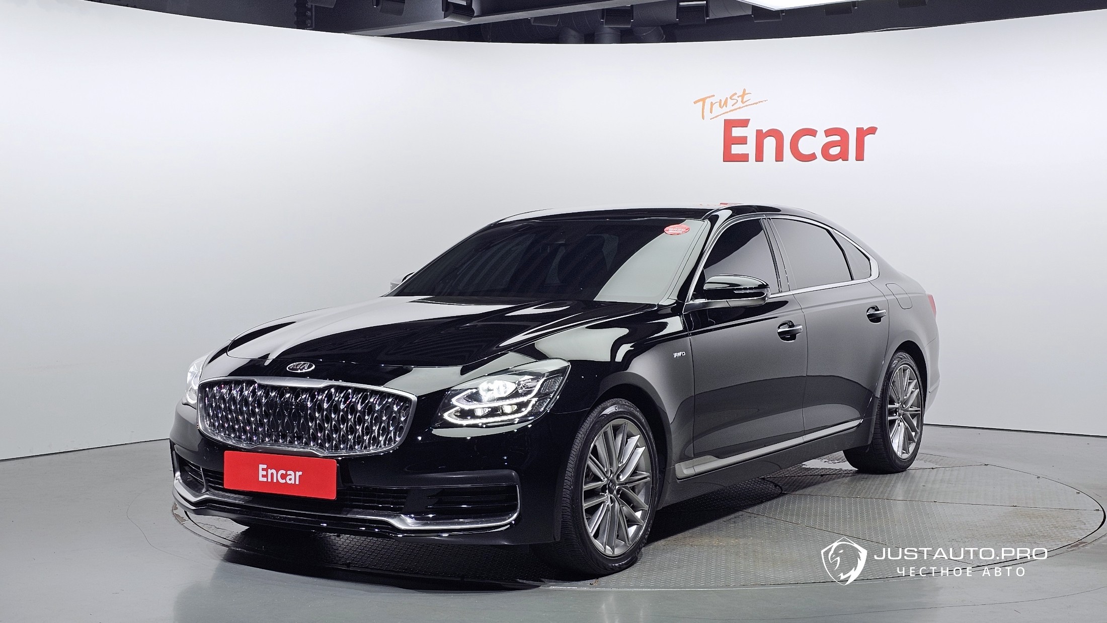 Автомобиль Kia K9