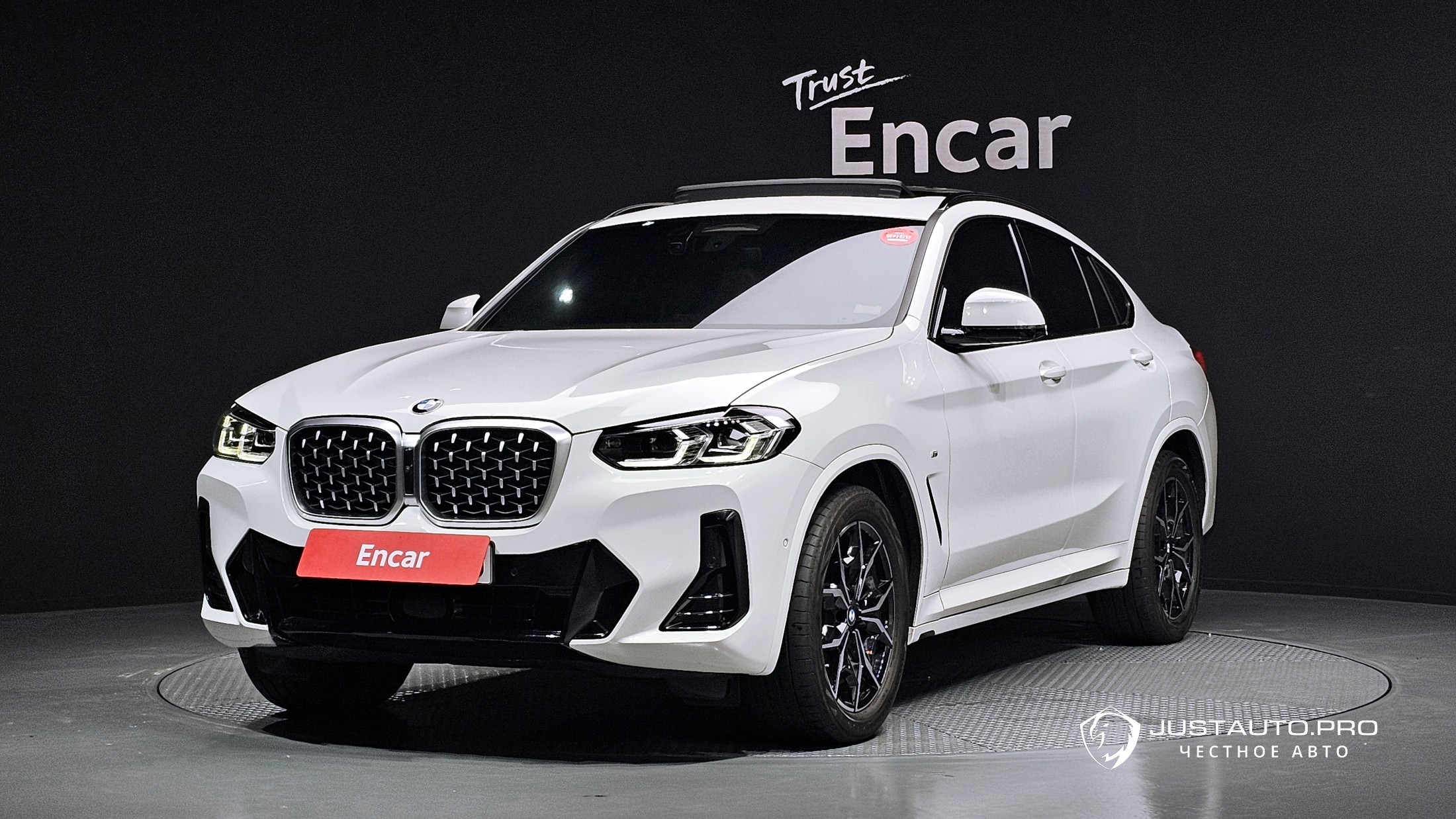 Автомобиль BMW X4