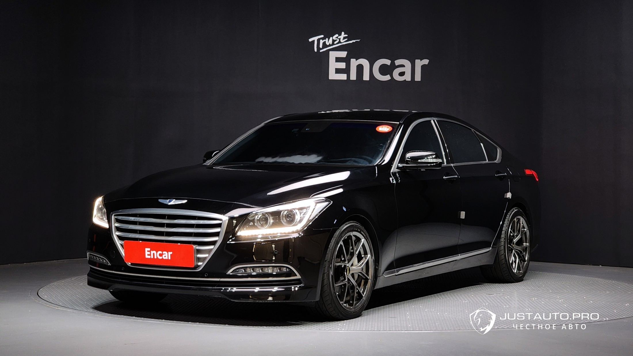 Автомобиль Hyundai Genesis