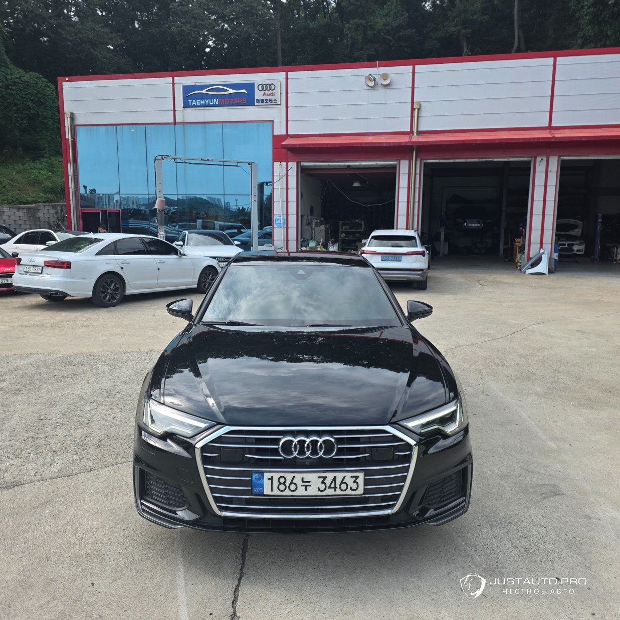 Автомобиль Audi A6