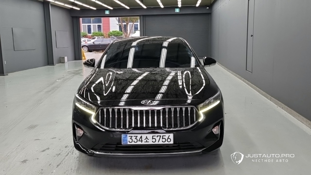 Автомобиль Kia K7