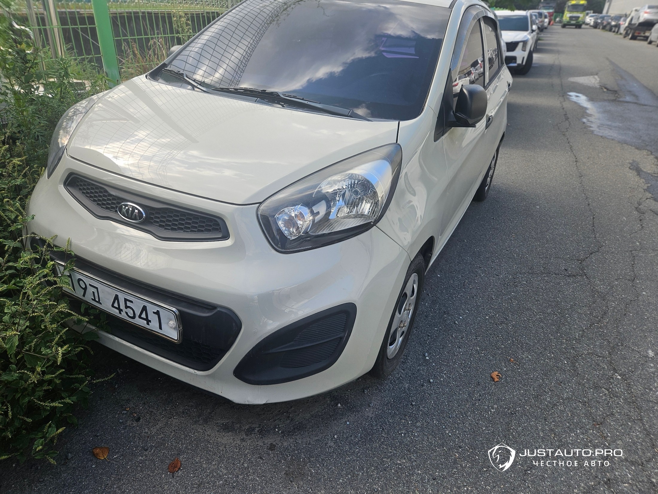 Автомобиль Kia morning