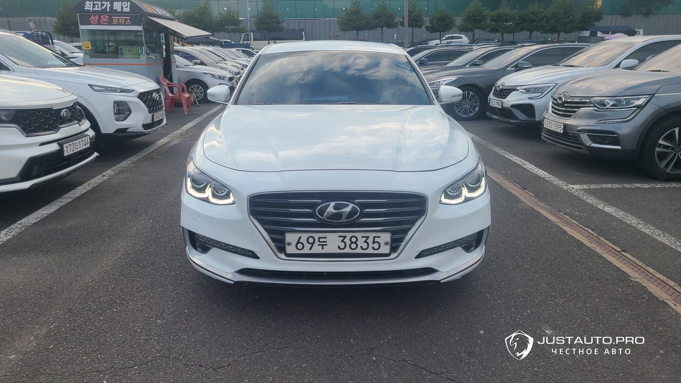 Автомобиль Hyundai Grandeur