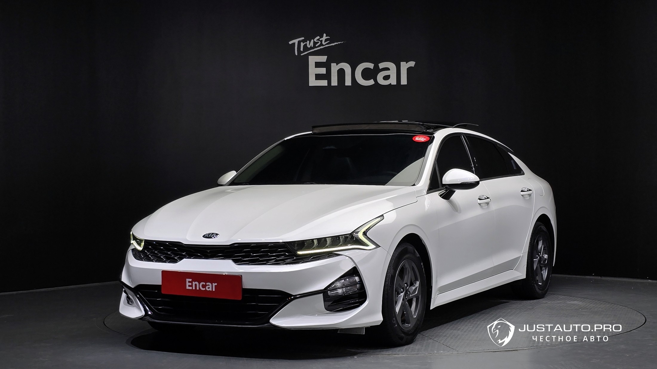 Автомобиль Kia K5