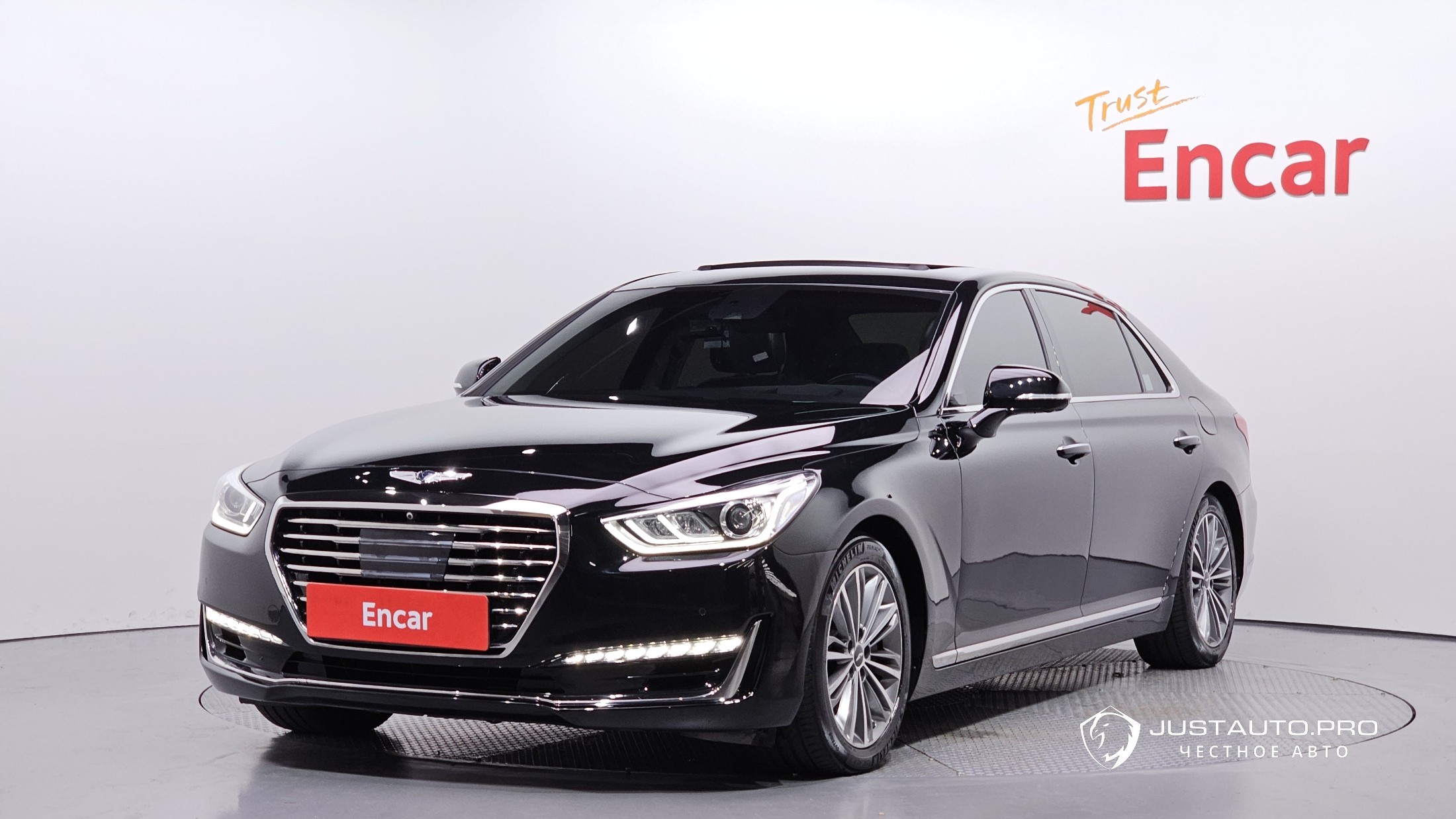 Автомобиль Genesis EQ900