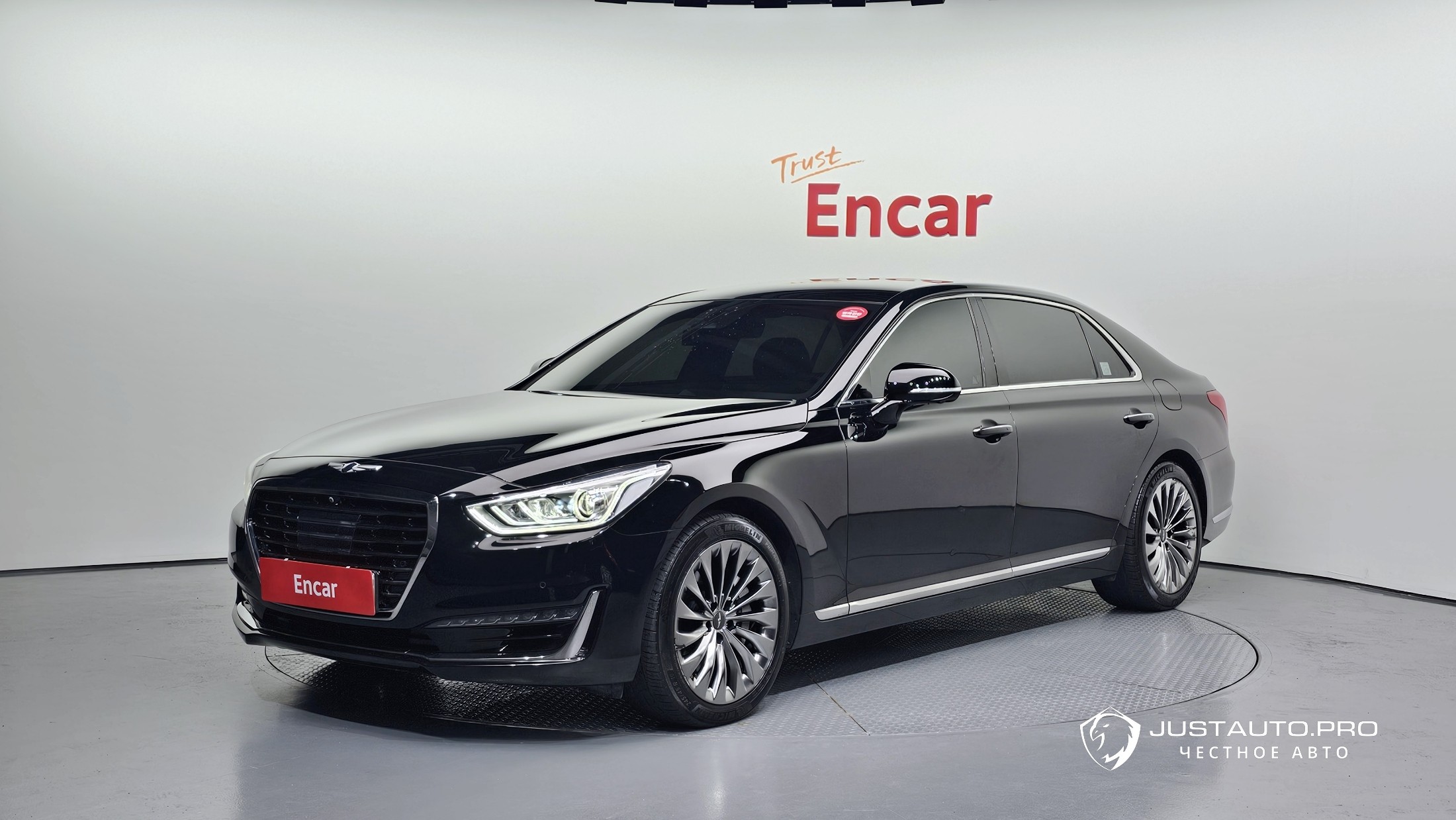 Автомобиль Genesis EQ900