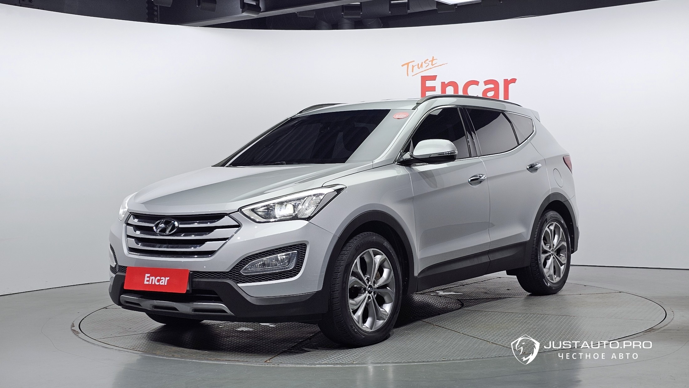 Автомобиль Hyundai Santafe