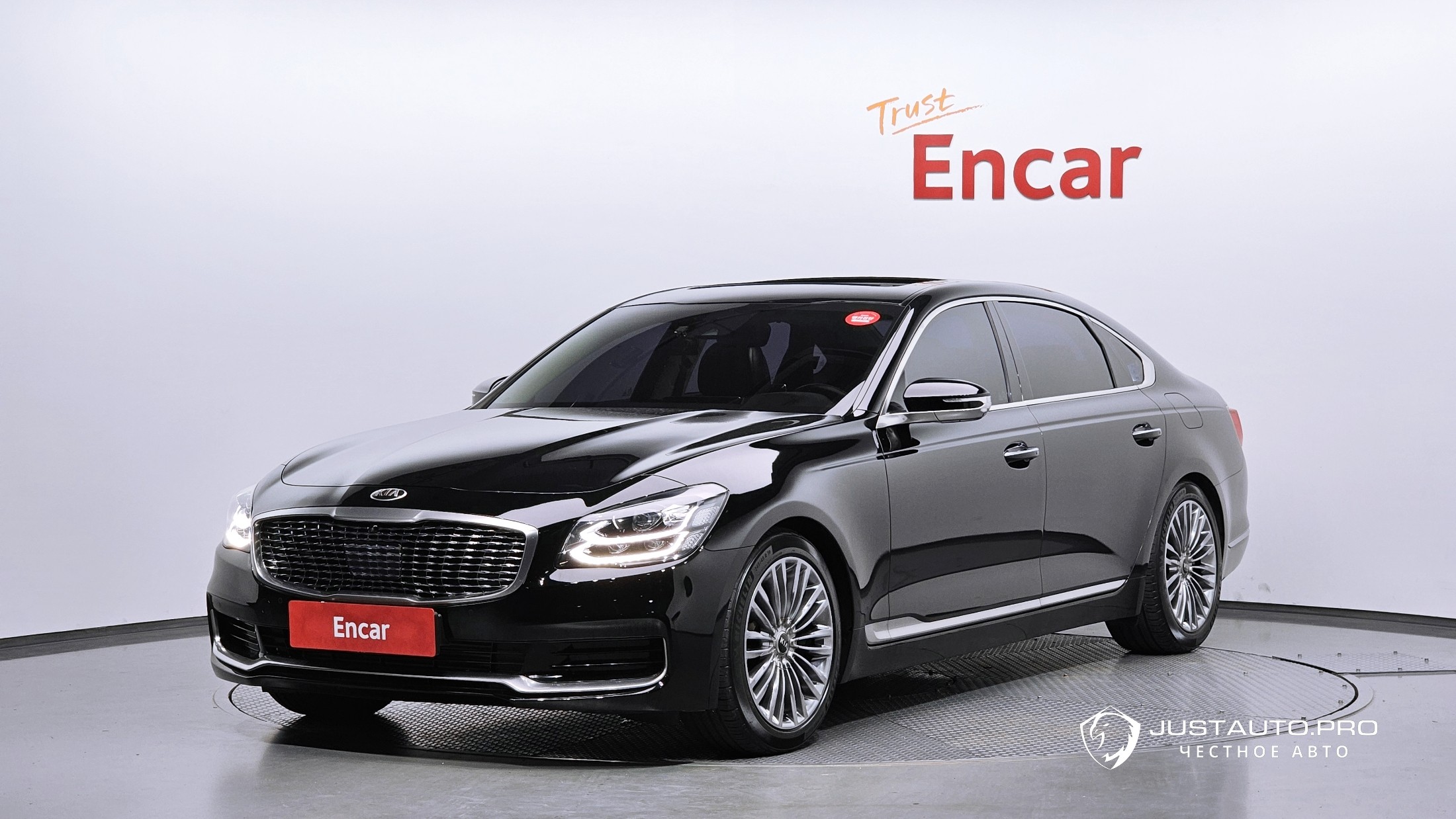 Автомобиль Kia K9