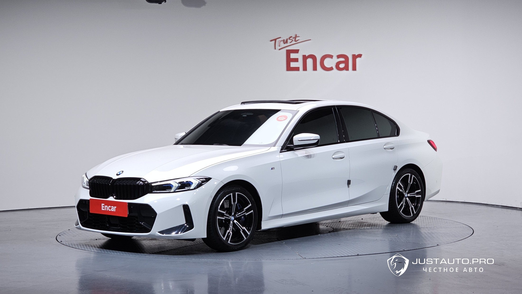 Автомобиль BMW 3-Series