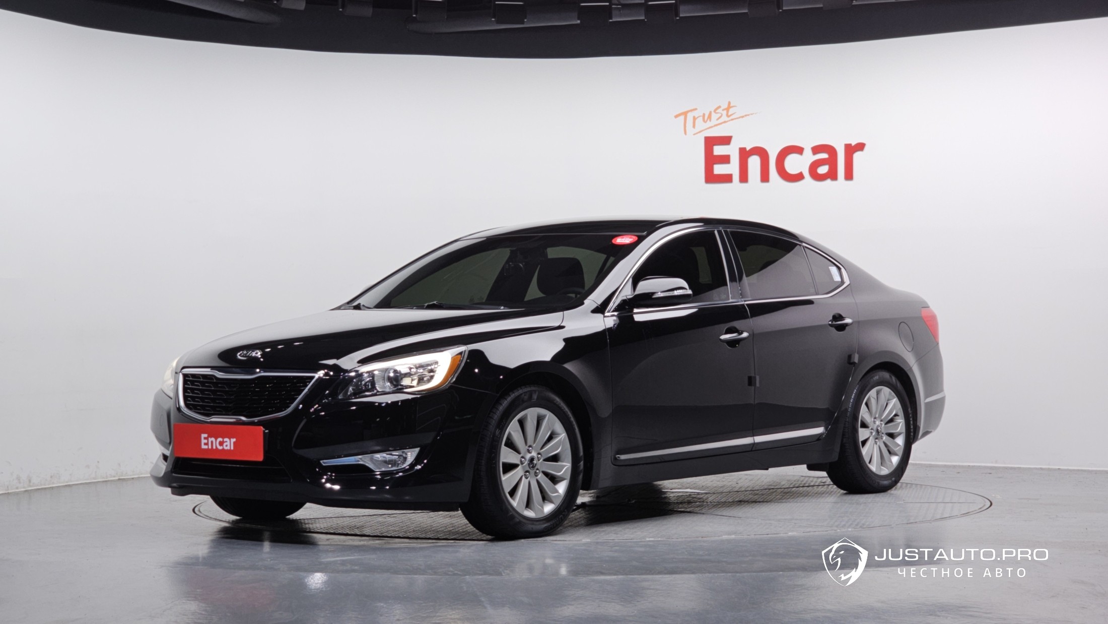 Автомобиль Kia K7