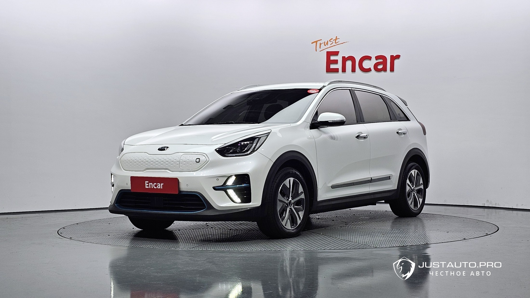 Автомобиль Kia Niro