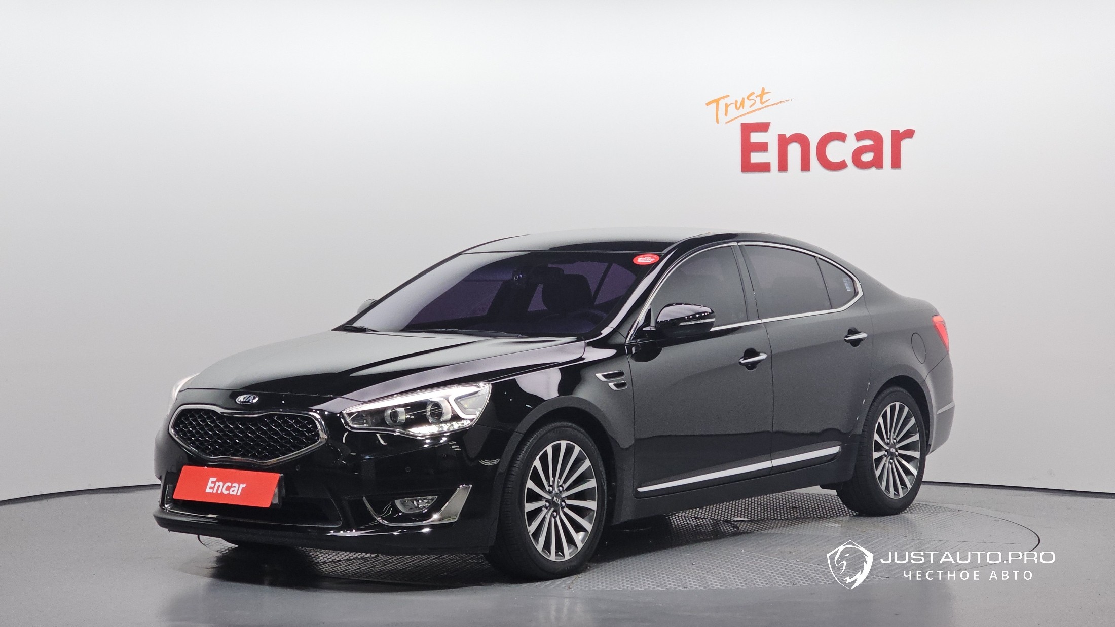 Автомобиль Kia K7