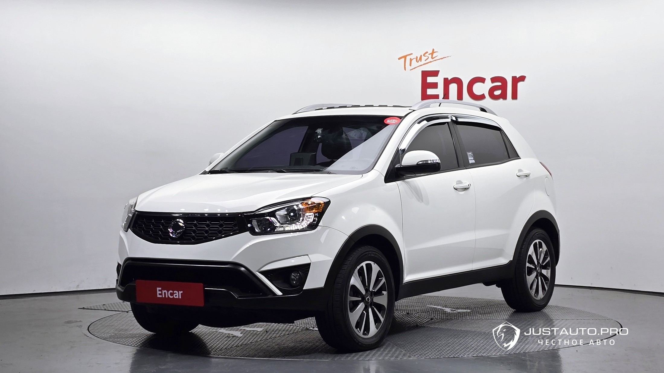 Автомобиль KG_Mobility_Ssangyong KORANDO