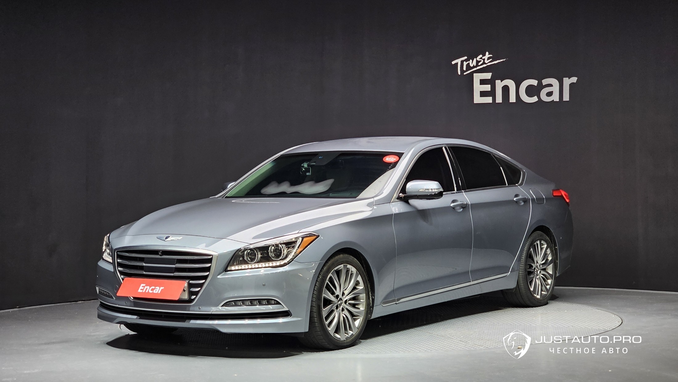 Автомобиль Hyundai Genesis