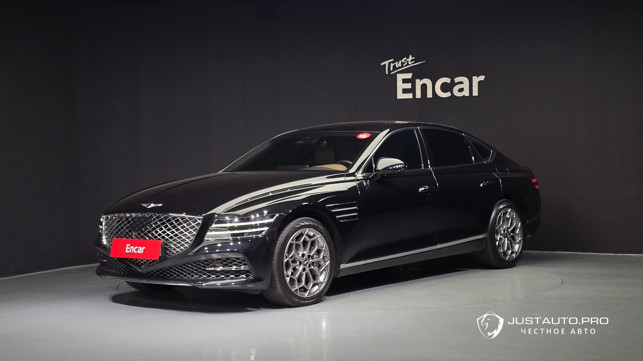 Автомобиль Genesis G80