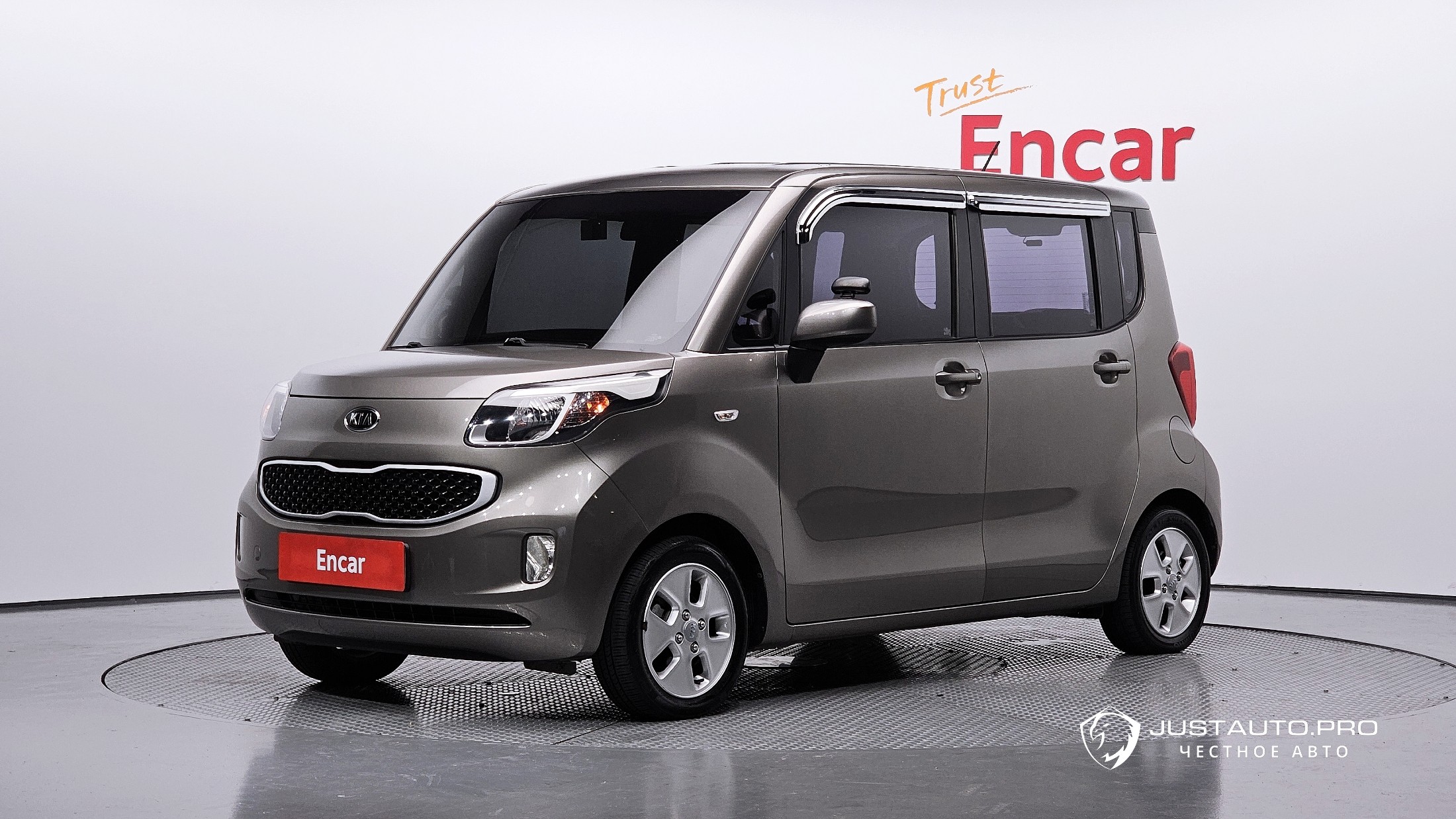 Автомобиль Kia RAY