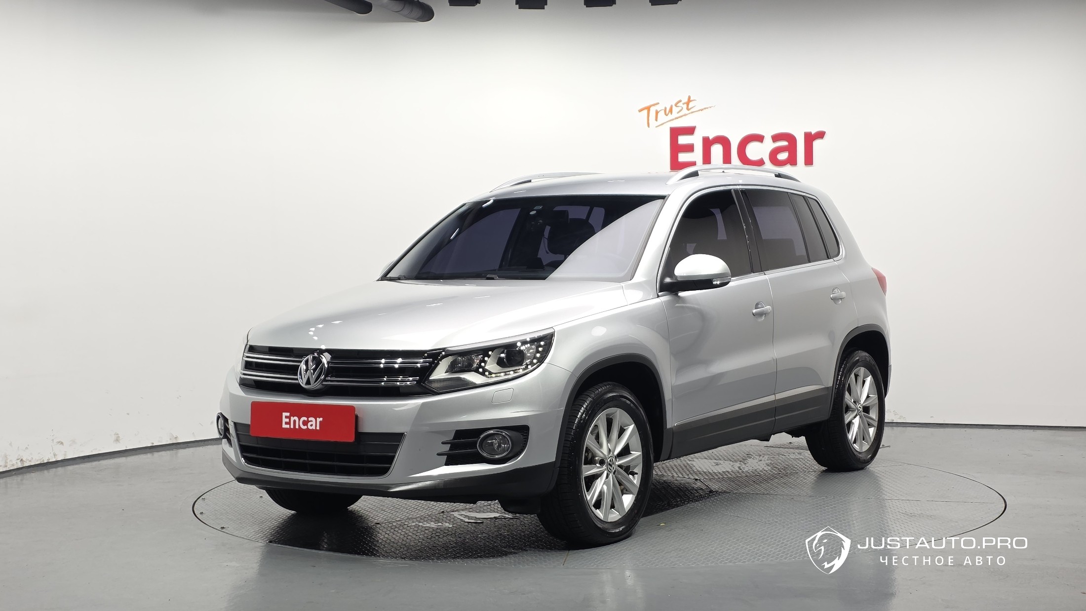 Автомобиль Volkswagen Tiguan