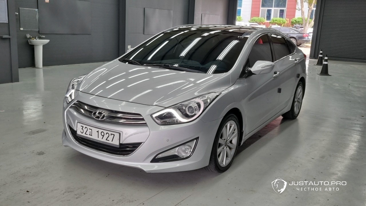 Автомобиль Hyundai i40