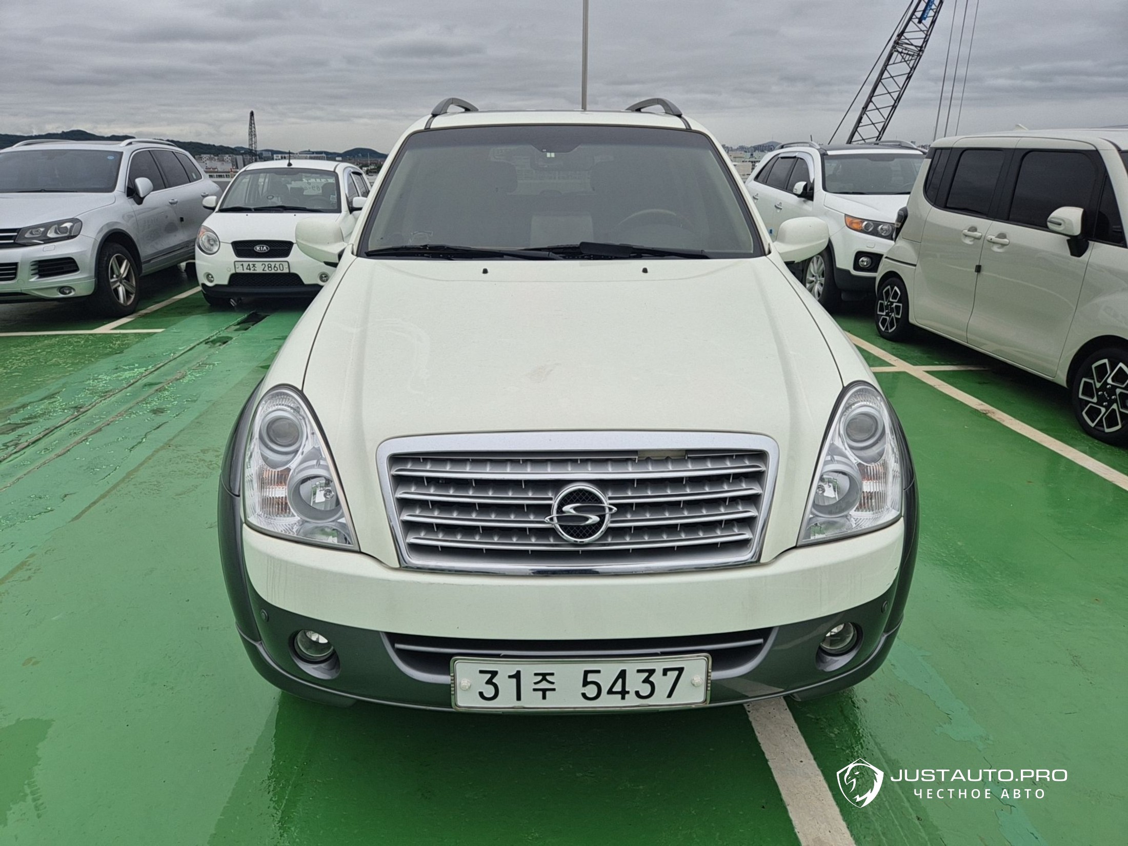 Автомобиль KG_Mobility_Ssangyong Rexton