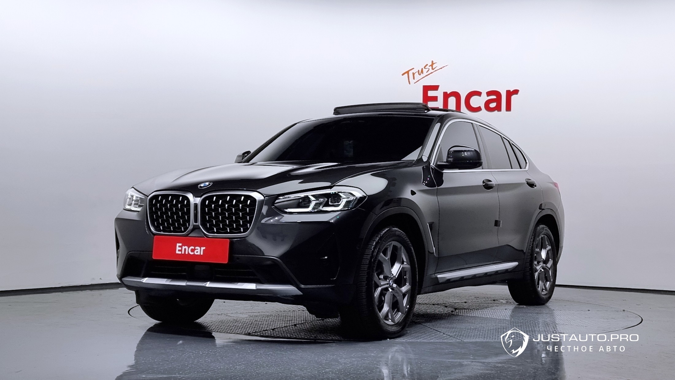 Автомобиль BMW X4